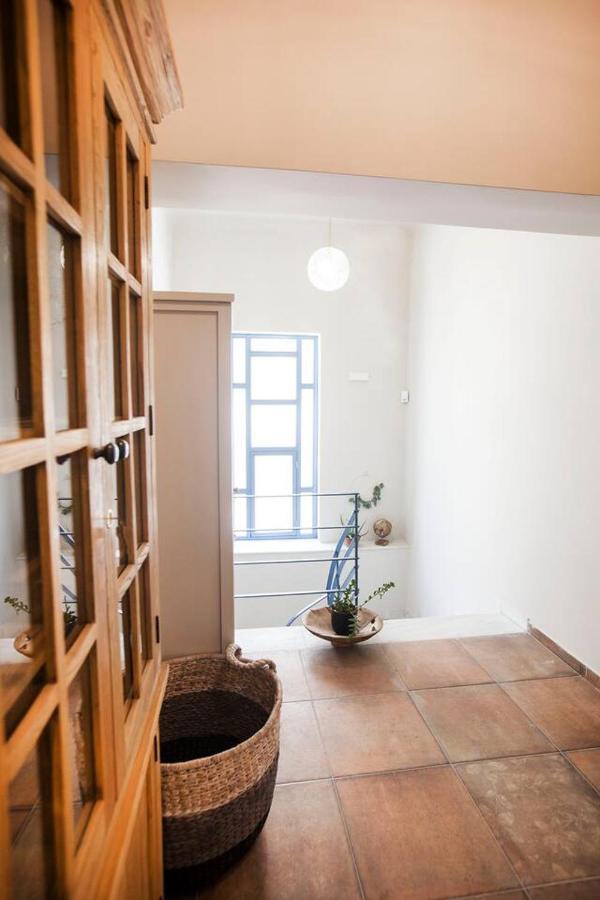 Pagrati Hilton Location Bentzi Family Suite 5 Athene Buitenkant foto