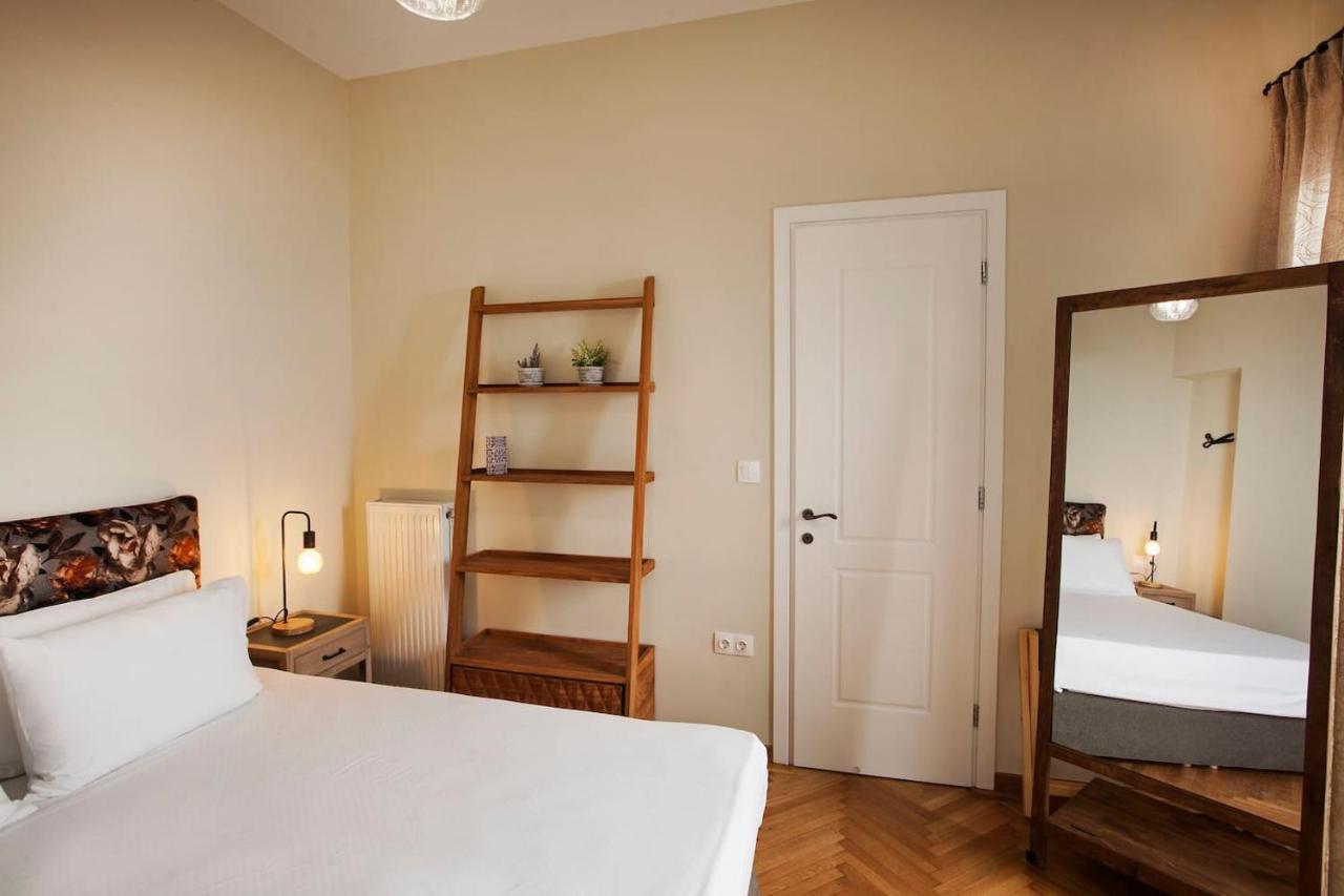 Pagrati Hilton Location Bentzi Family Suite 5 Athene Buitenkant foto